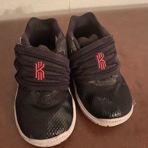 Kyrie Irving’s shoes Nike